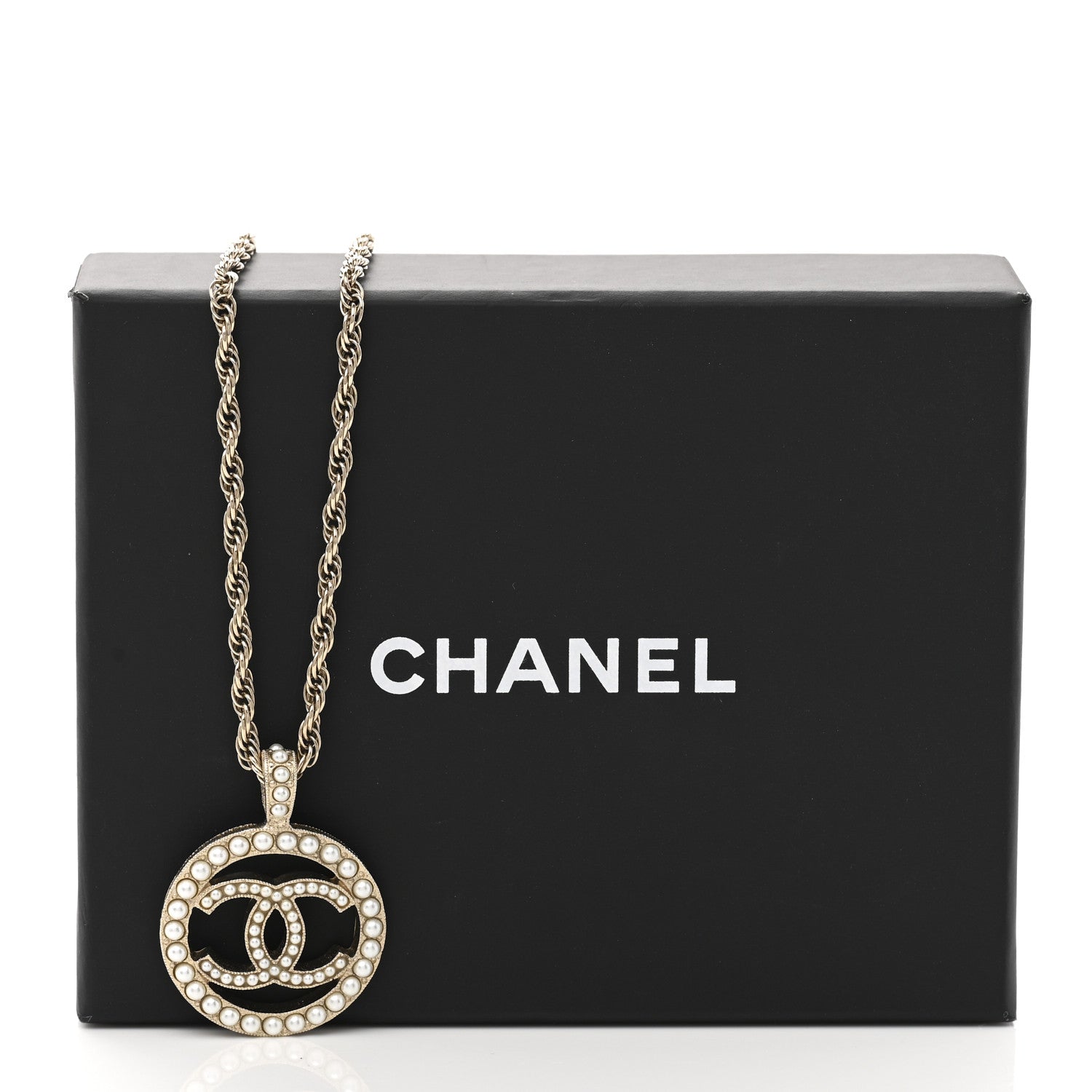 Chanel Pearl CC Round Pendant Necklace Gold 7 of 7