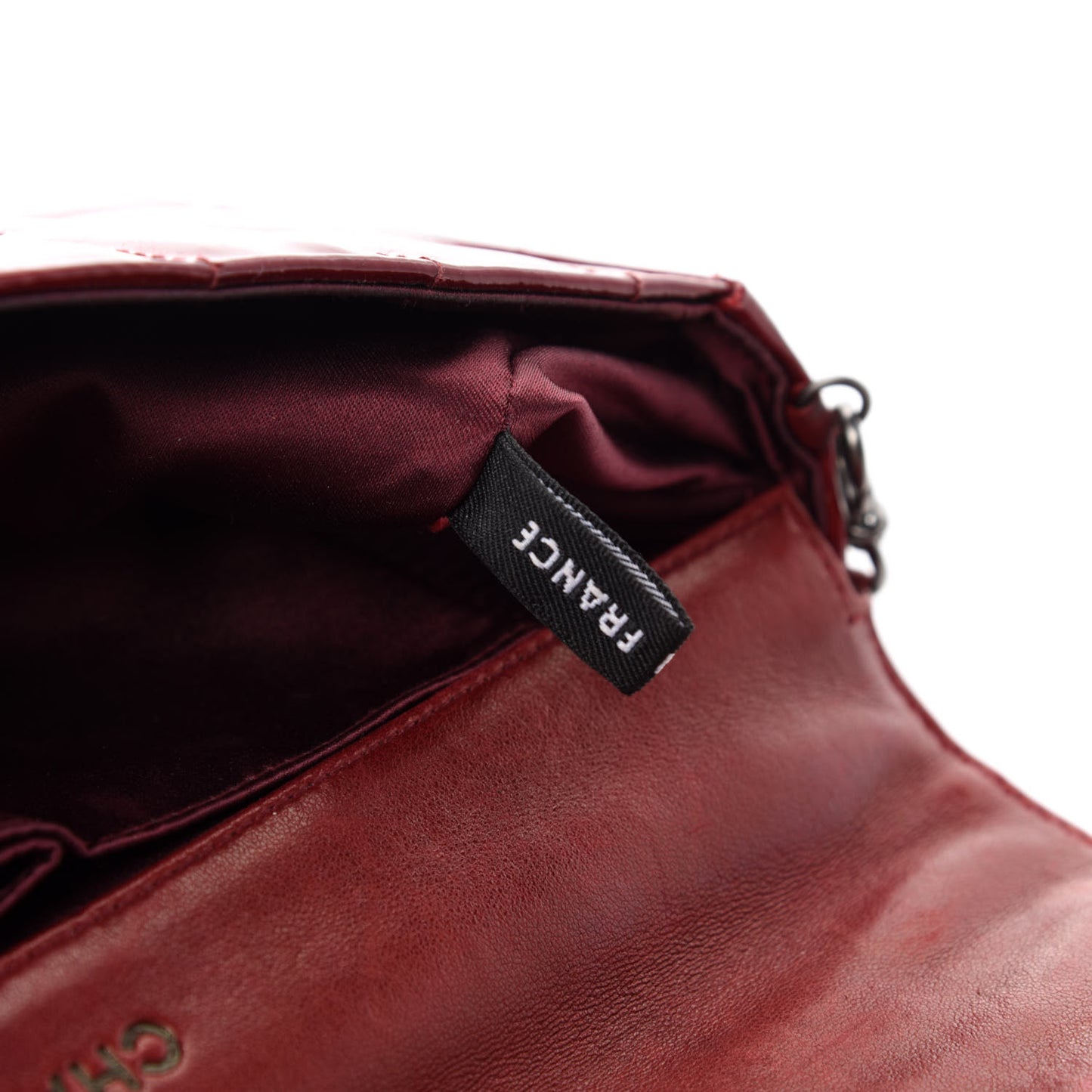 Patent East West Chocolate Bar Flap Red