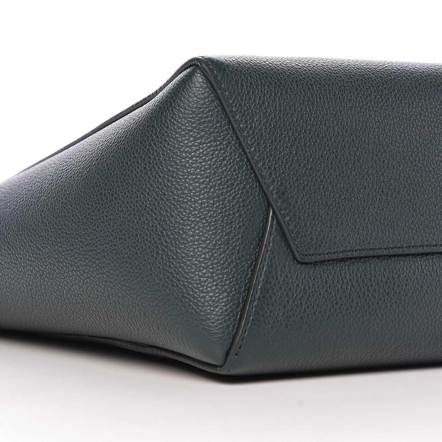 Soft Grained Calfskin Small Sangle Bucket Bag Amazone