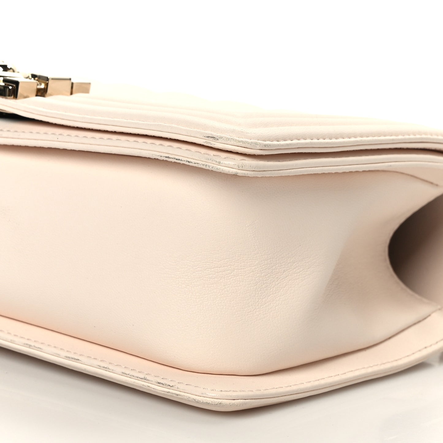 Lambskin Quilted Medium Boy Flap Light Pink