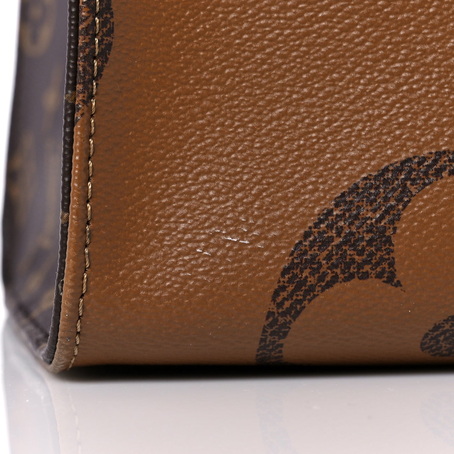 Reverse Monogram Giant Onthego GM
