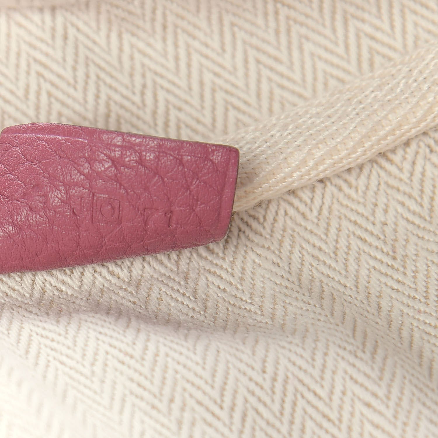 Hermes Taurillon Clemence Victoria II 35 Bois de Rose 7 of 14