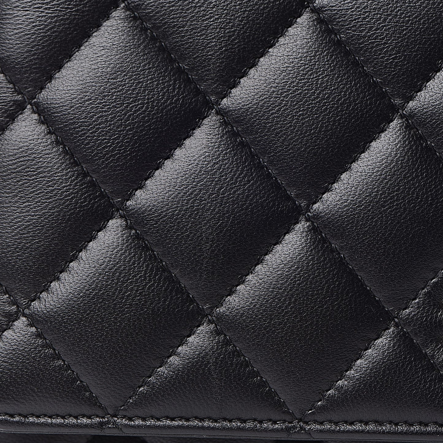 Lambskin Quilted Wallet On Chain WOC Black