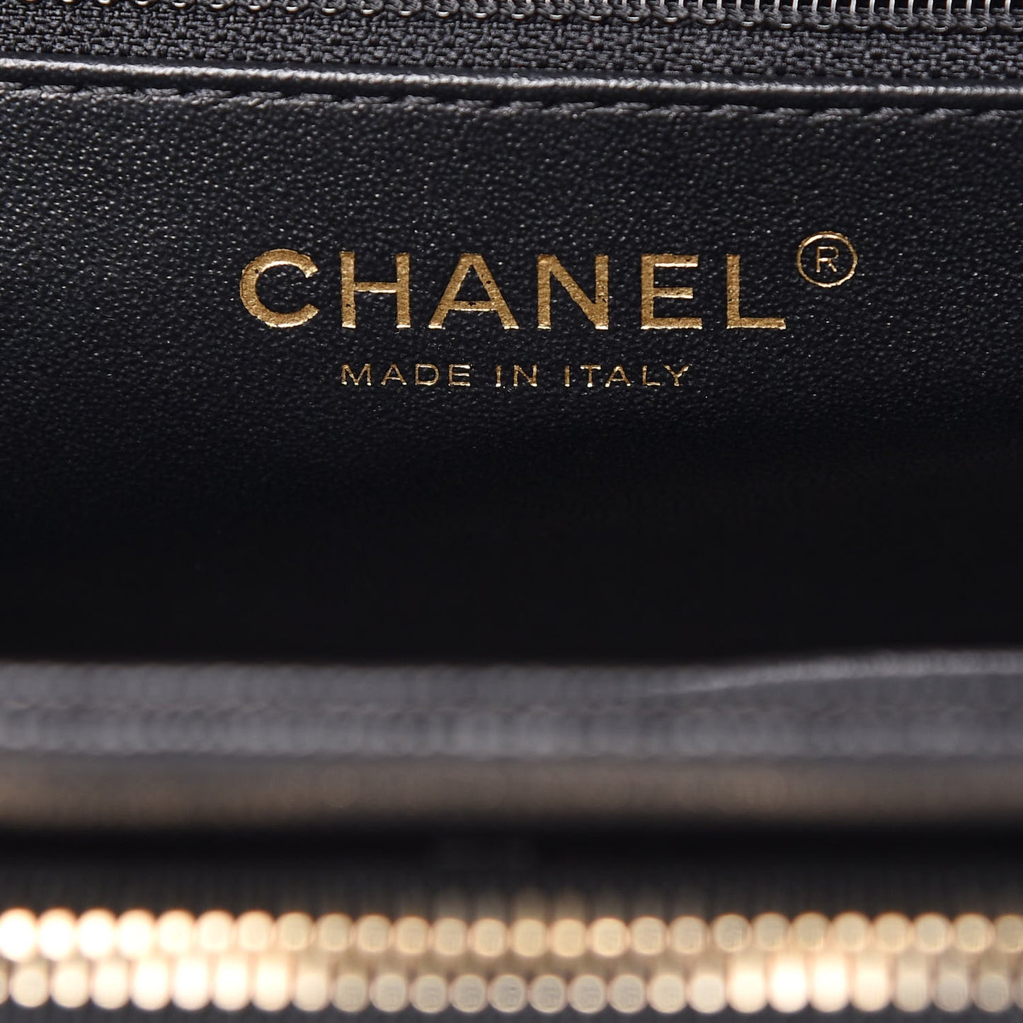 Caviar Quilted Medium Business Affinity Flap Black