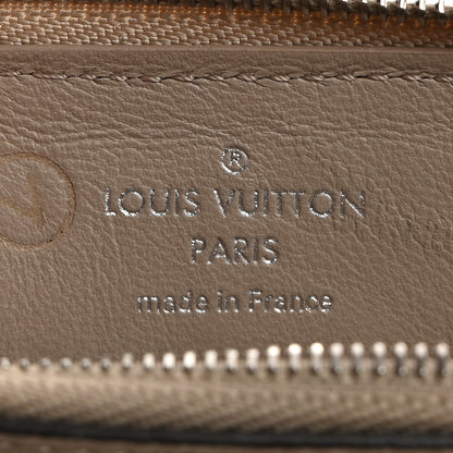 Louis Vuitton Mahina Recto Verso Card Holder Galet 6 of 7