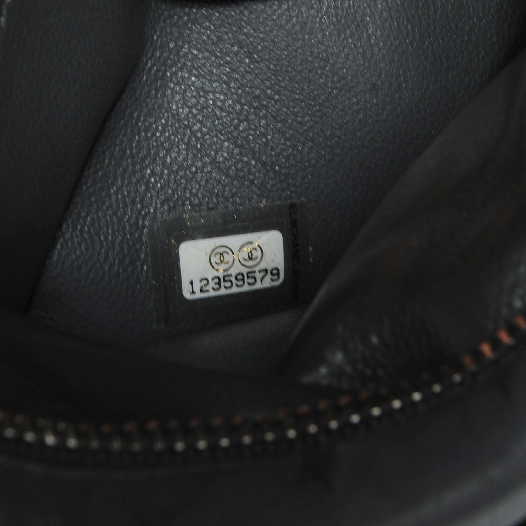 Chanel Aged Calfskin Medium Reissue Camera Case Grey 8 of 8