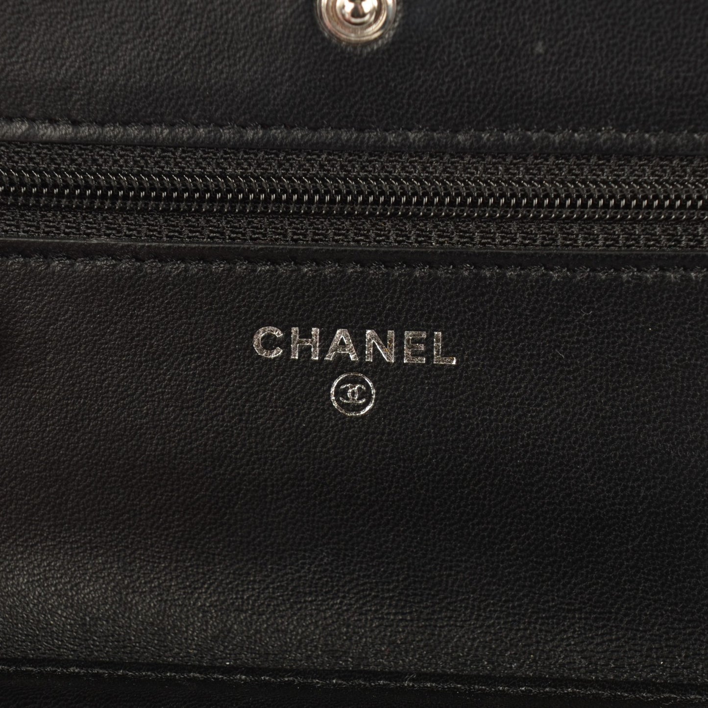 Lambskin Quilted Wallet On Chain WOC Black