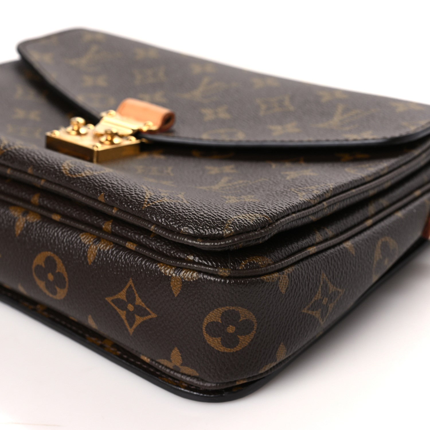 Louis Vuitton Monogram Pochette Metis 9 of 9