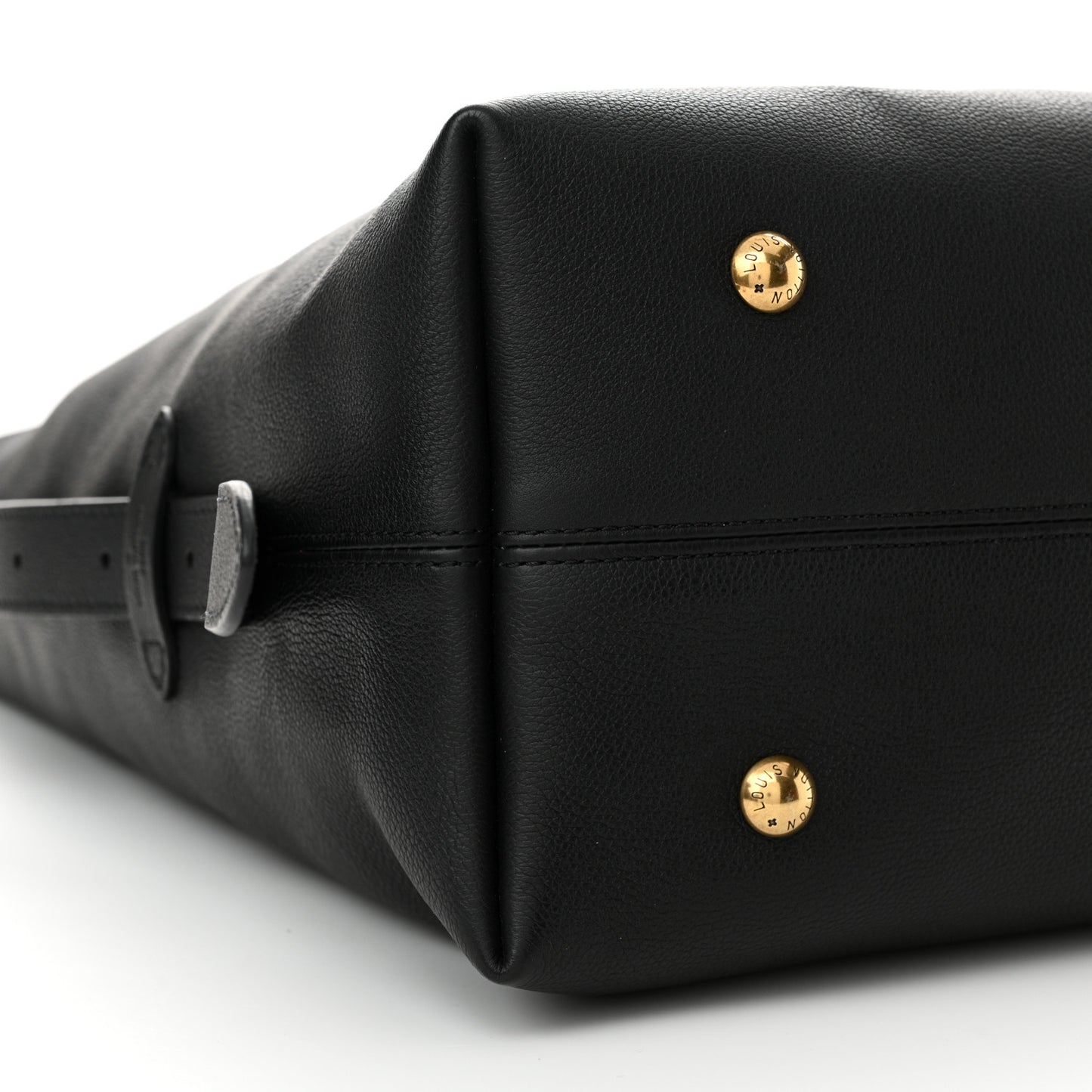 Grained Calfskin Low Key Hobo MM Black