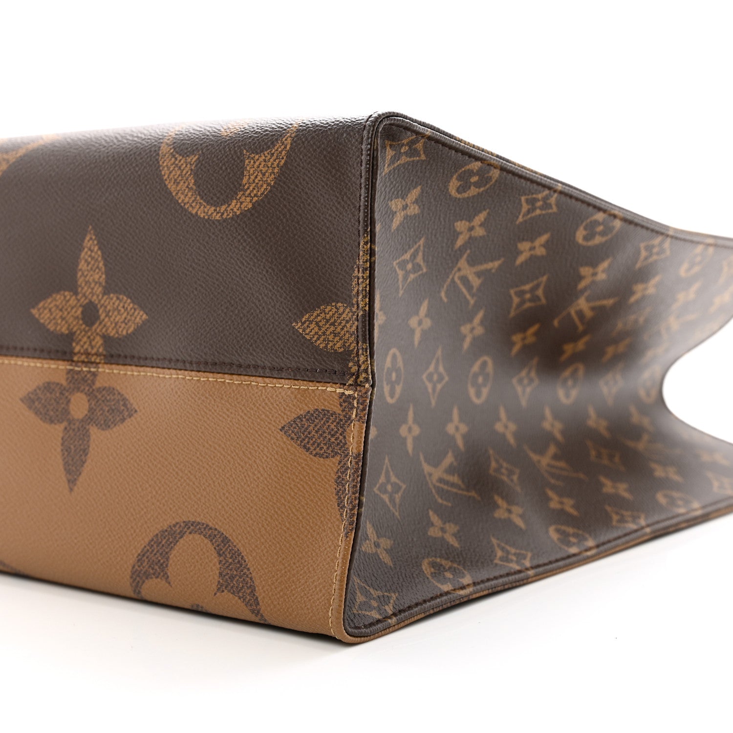 Louis Vuitton Reverse Monogram Giant Onthego GM 9 of 9