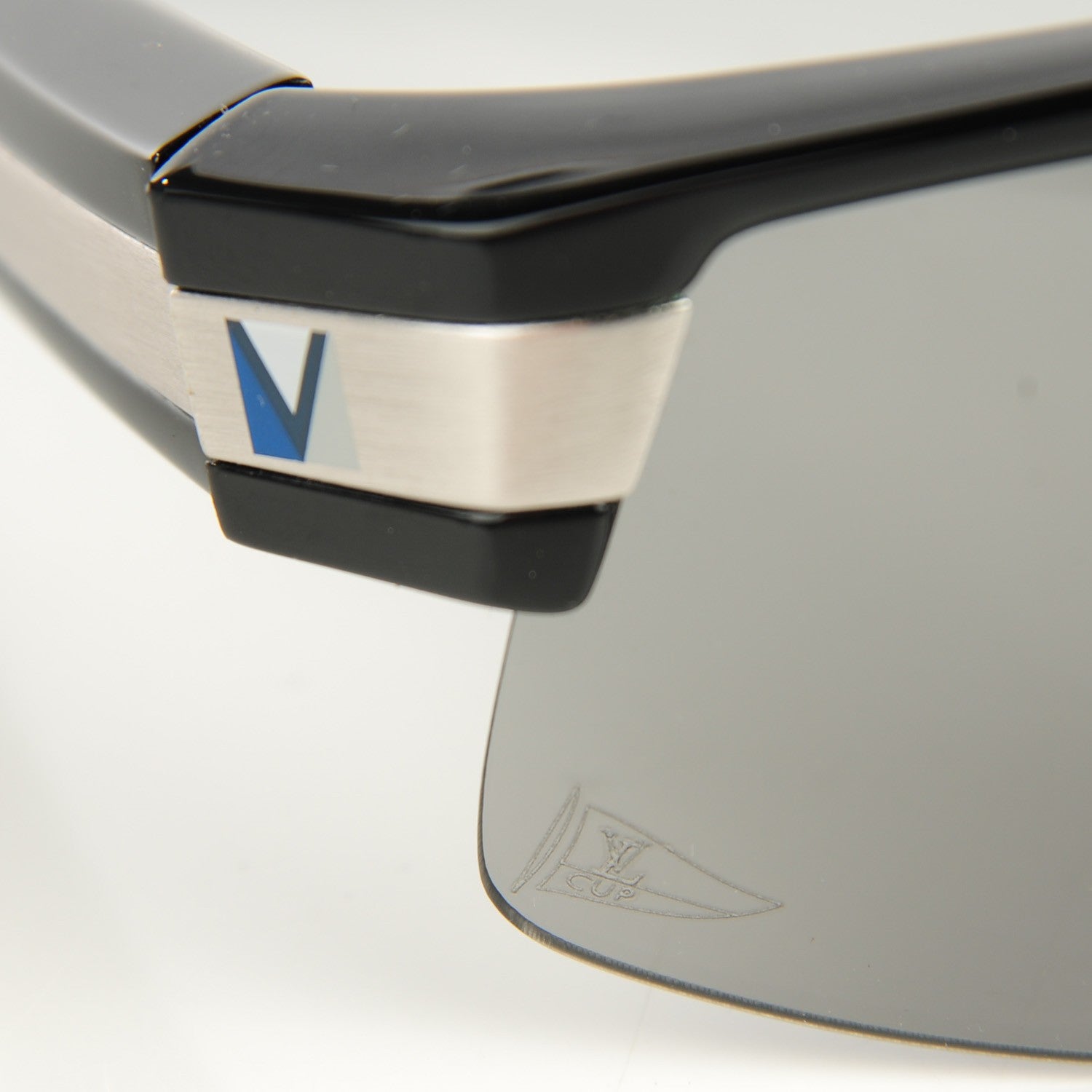 Louis Vuitton Cup GM Sunglasses Black Blue 6 of 8