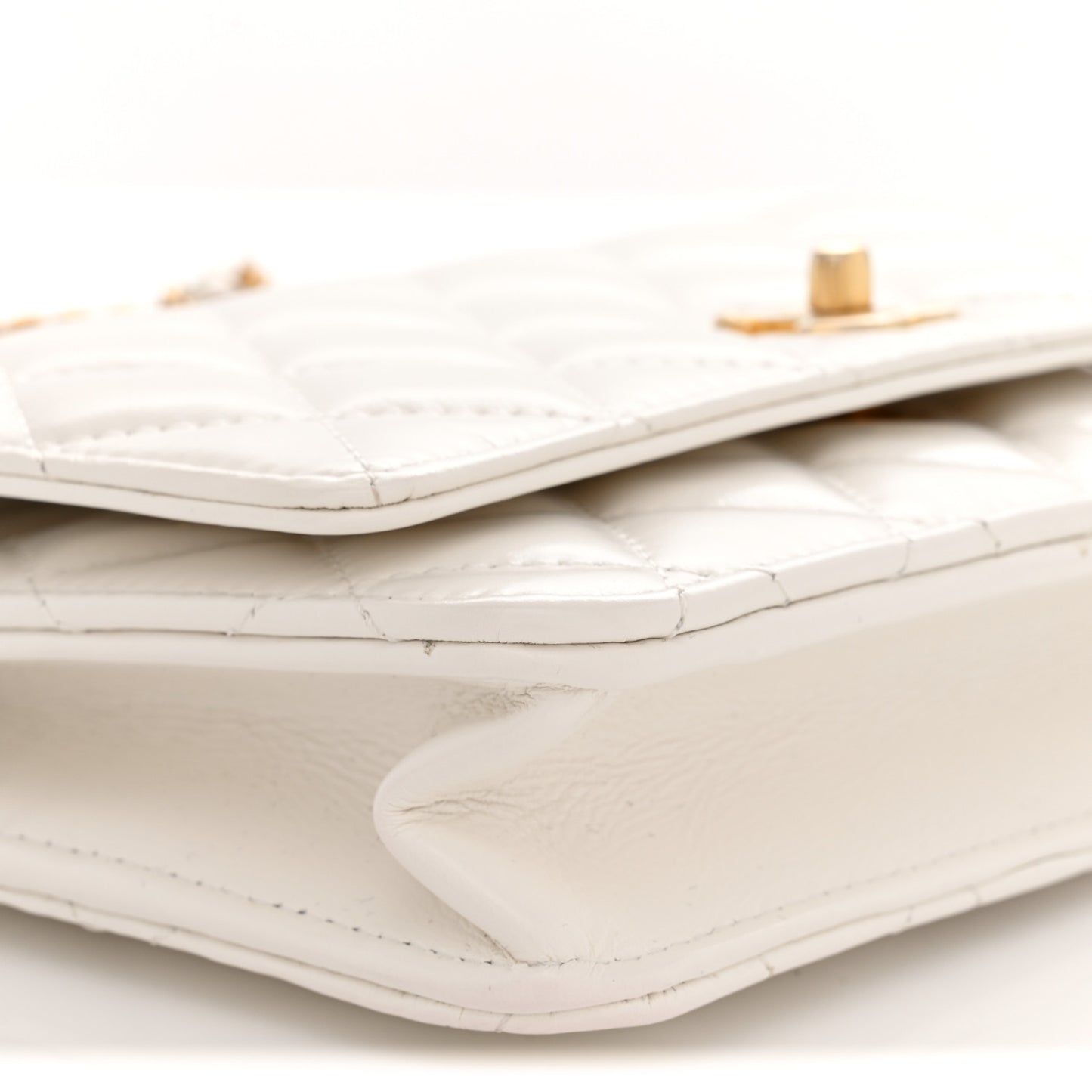 Shiny Calfskin Quilted Multicolor Top Handle Wallet On Chain WOC White