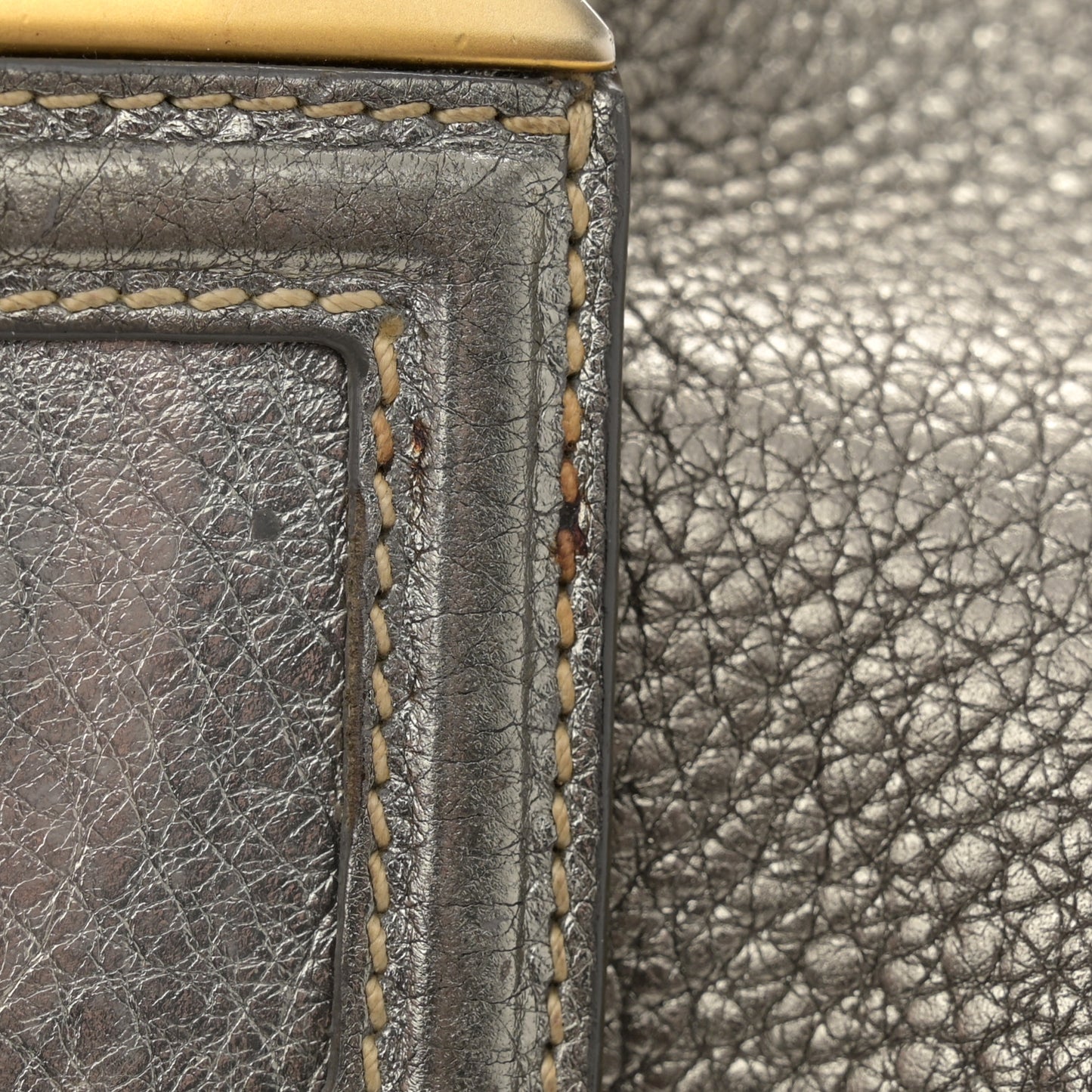 Metallic Vitello Daino Side Pocket Hobo Acciaio