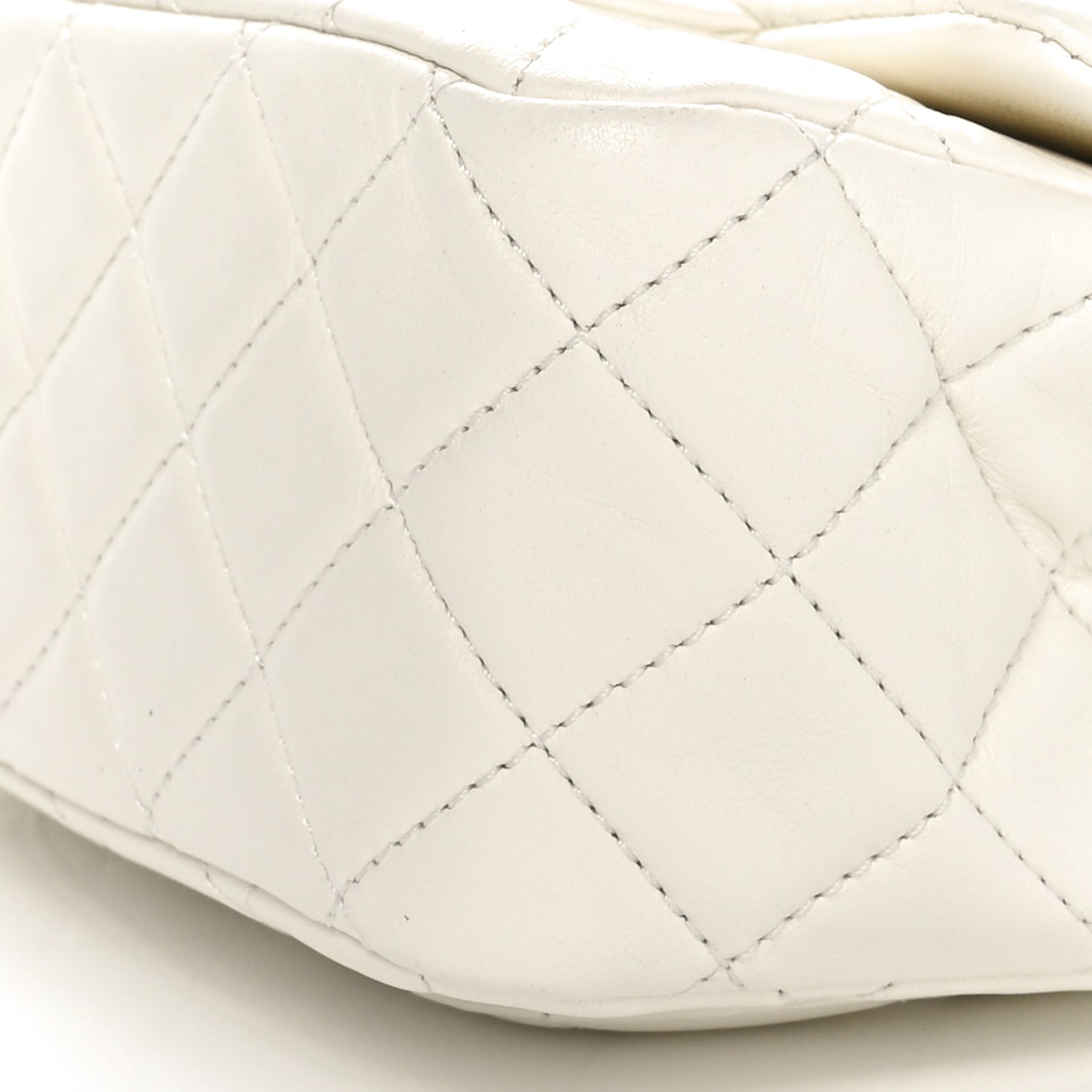 Lambskin Quilted Mini Pearl Crush Flap White