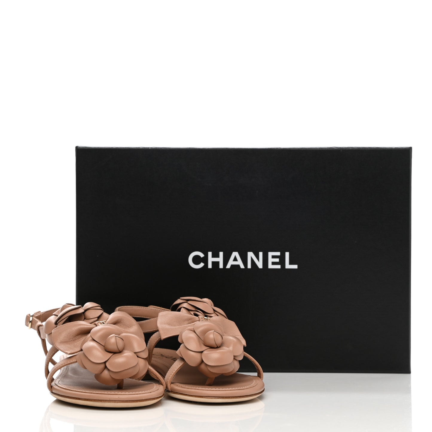 Lambskin Camellia Thong Sandals 35 Beige
