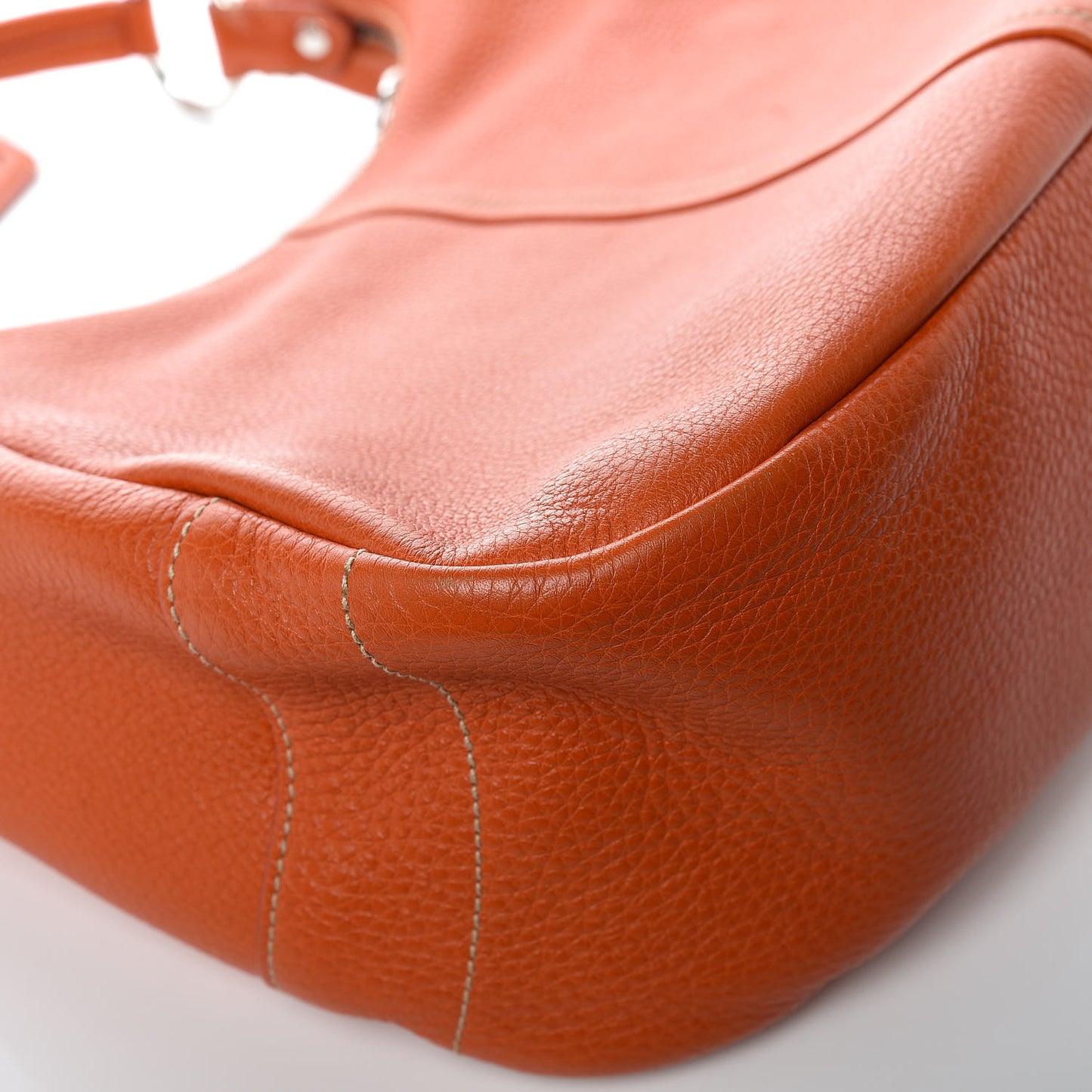 Vitello Daino Hobo Rame