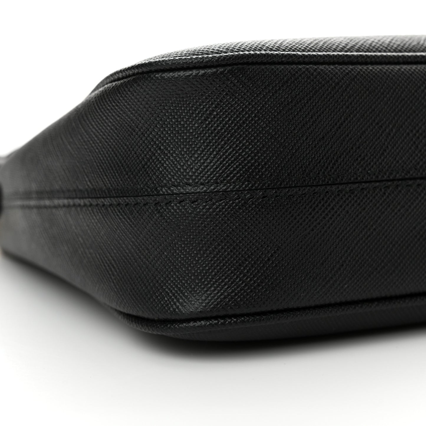 Saffiano Lux Re-Edition 2005 Shoulder Bag Black