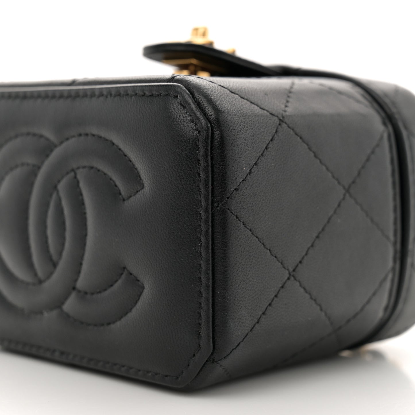 Lambskin Quilted Vanity Clutch With Chain Black
