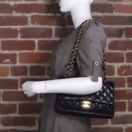 Lambskin Medium Double Flap Black