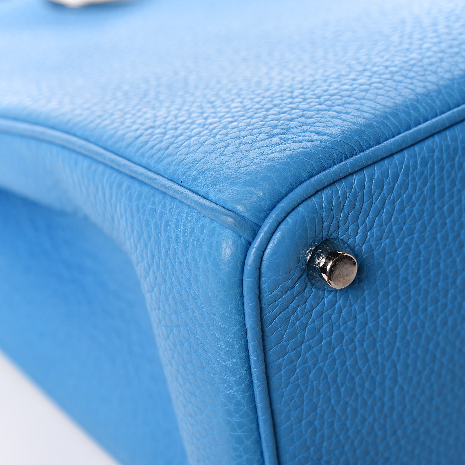Christian Dior Bullcalf Medium Diorissimo Tote Bleu Nosy 16 of 18
