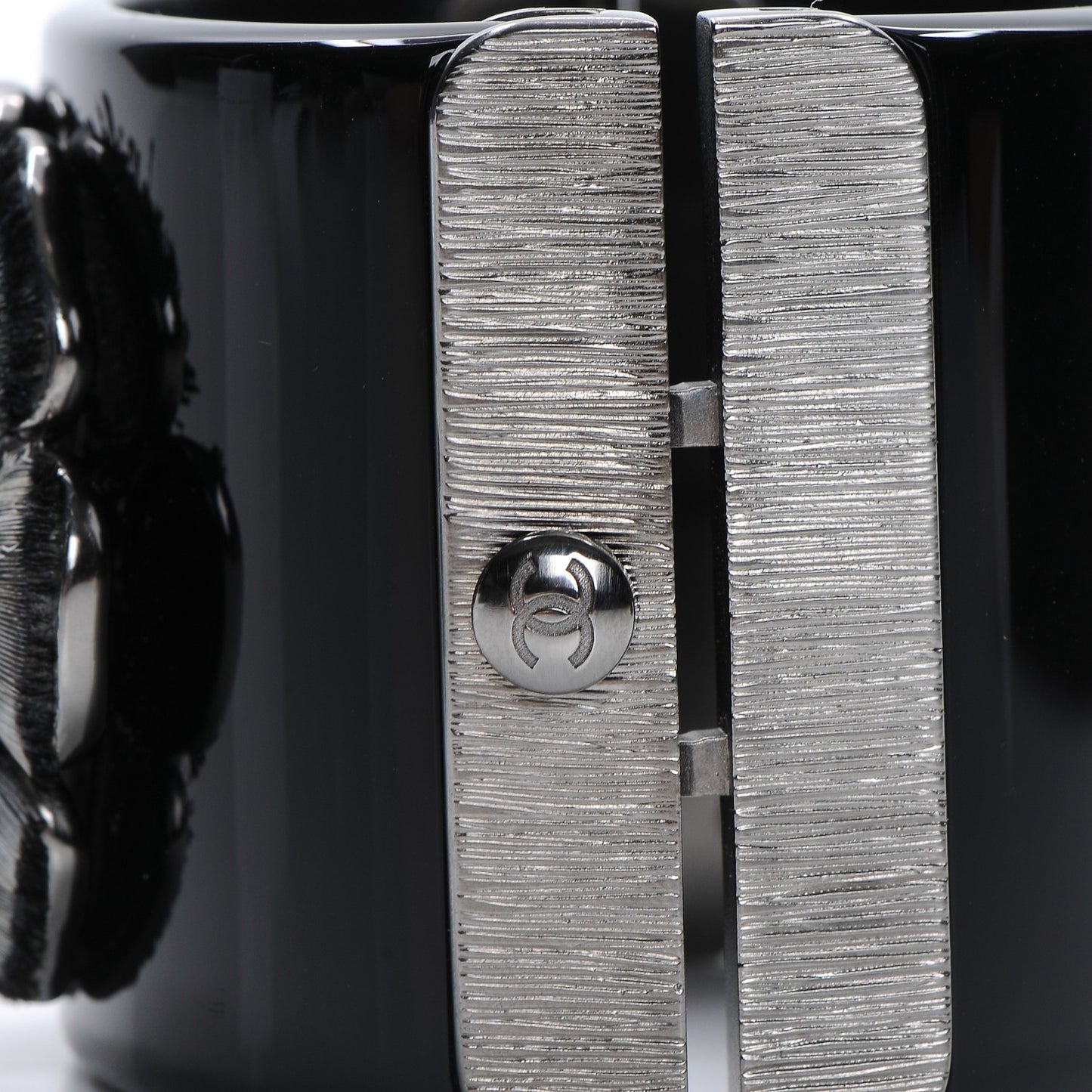Resin Crystal Feather CC Camellia Wide Cuff Black