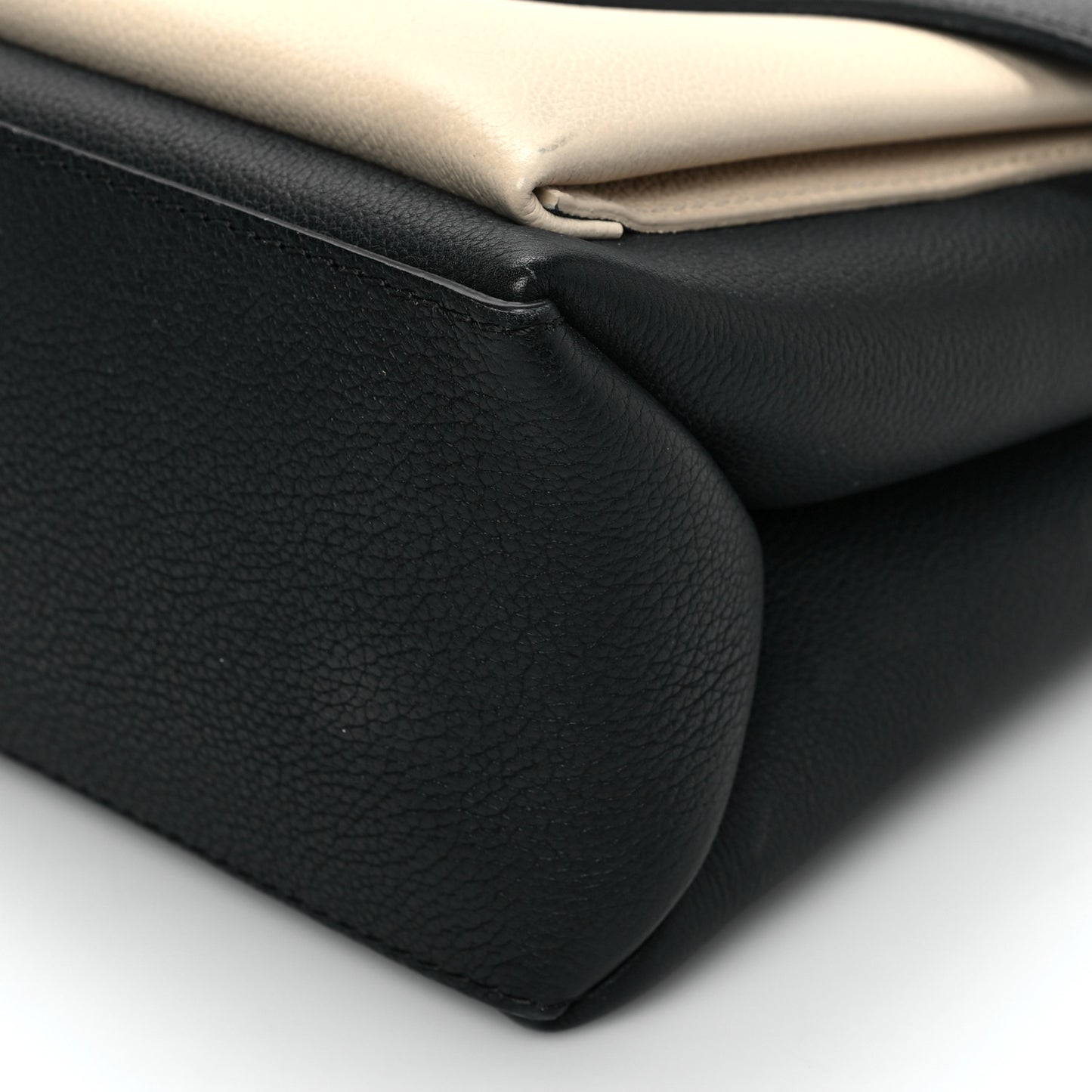 Soft Calfskin My Lockme Top Handle Vanille Black