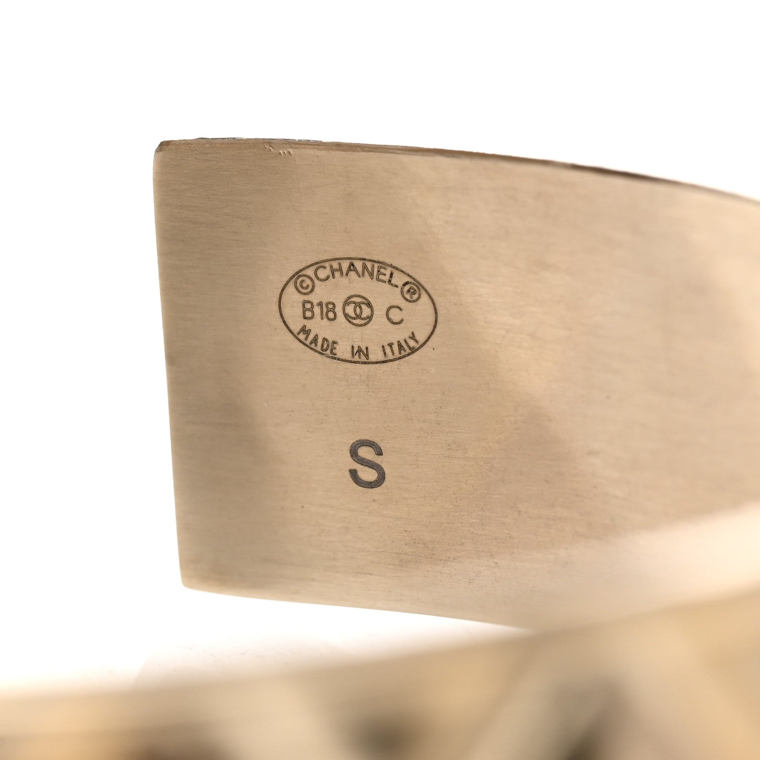 Chanel Quilted Logo Twist Bangle S Gold 4 of 4