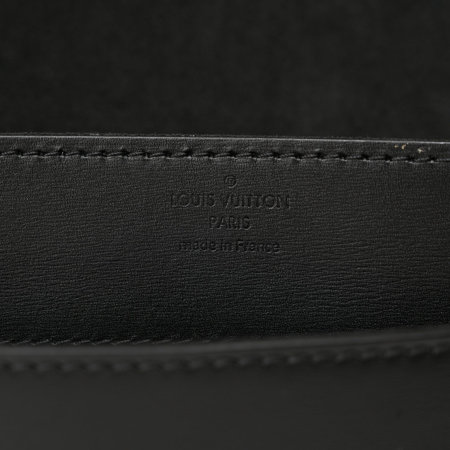 Calfskin Fleur De Lys Pochette Chain Louise Black