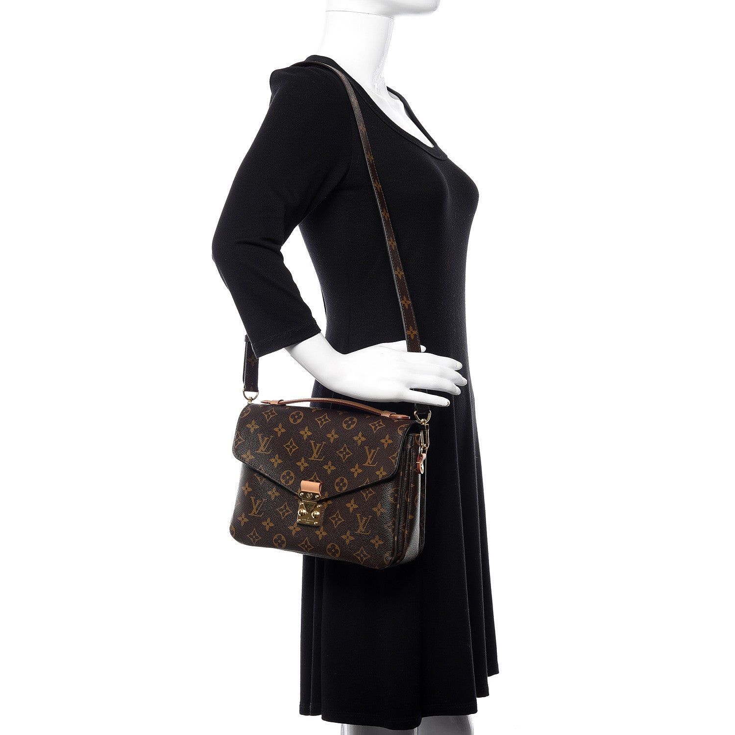 Louis Vuitton Monogram Pochette Metis 2 of 9