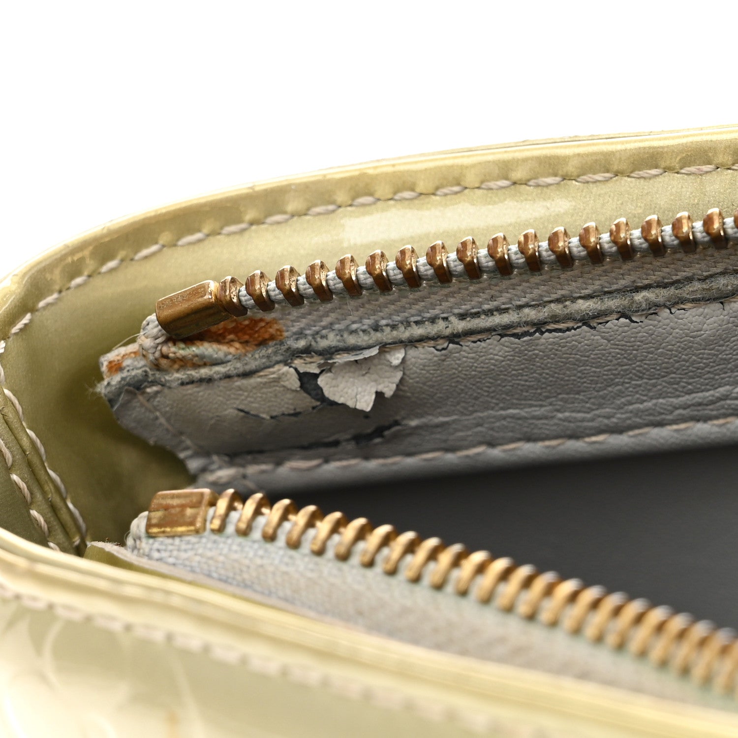 Louis Vuitton Vernis Houston Silver 10 of 11