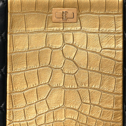 Chanel Lambskin Metallic Calfskin Quilted Crocodile Embossed Clutch 2.55 Reissue Cosmetic Case Gold 8 of 10
