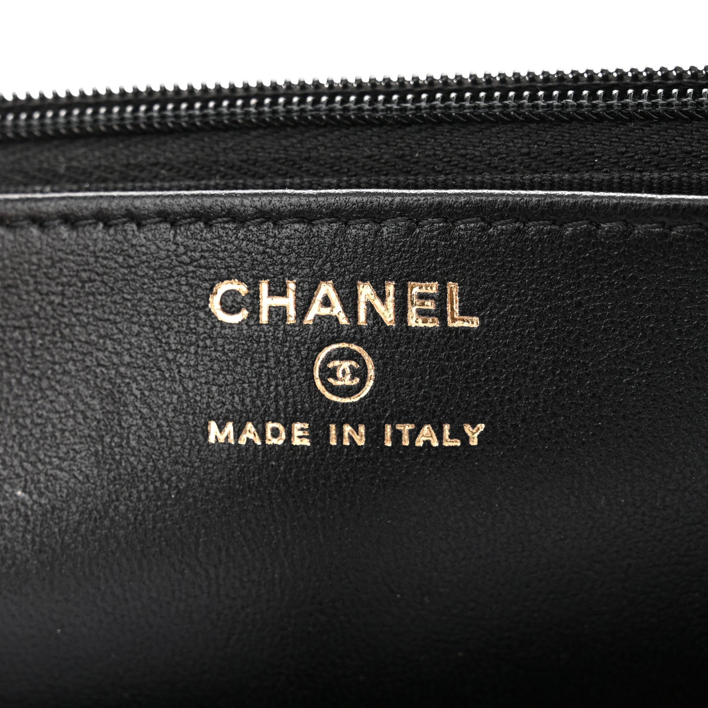 Lambskin Quilted Top Handle Wallet On Chain WOC Black