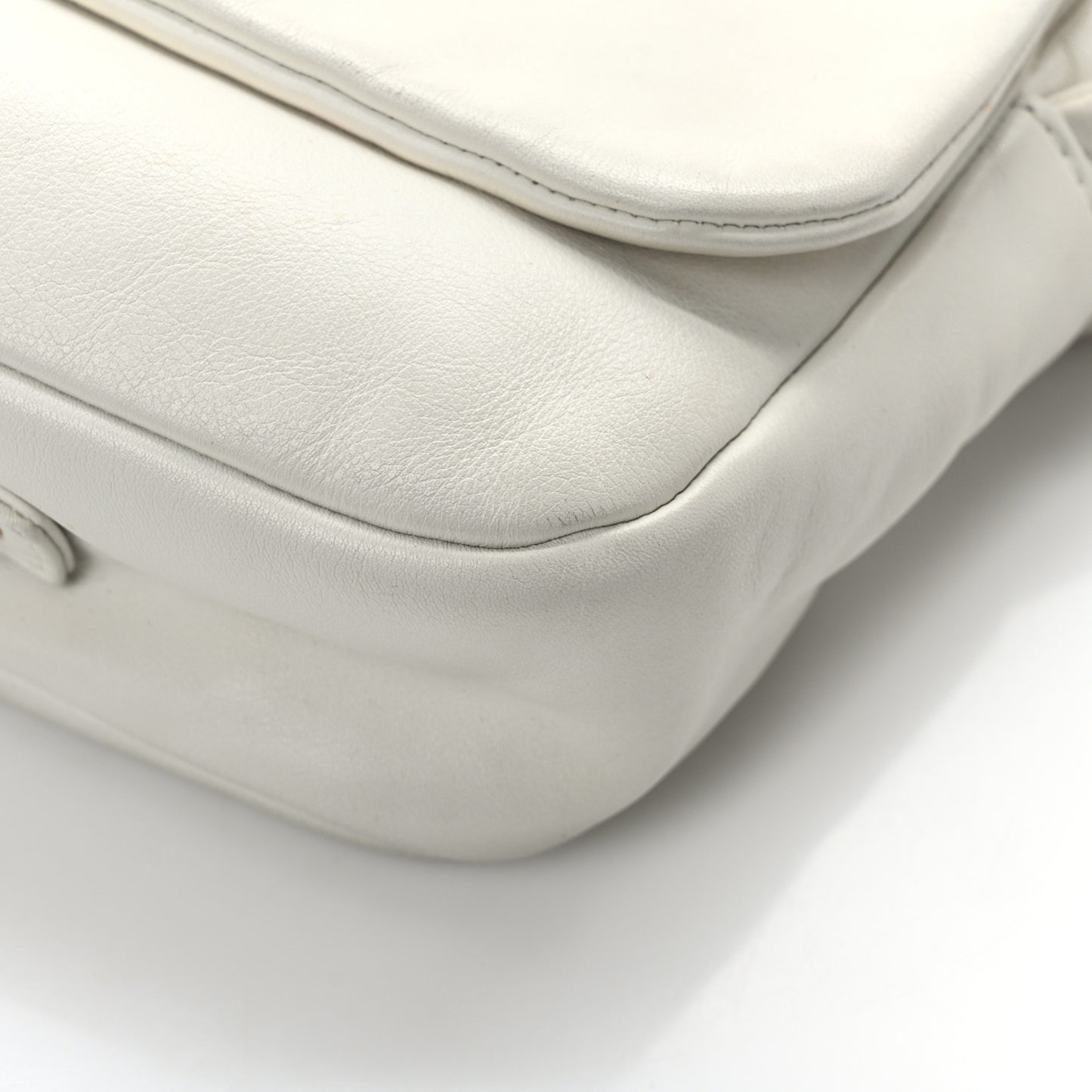 Lambskin Rodeo Drive Flap White