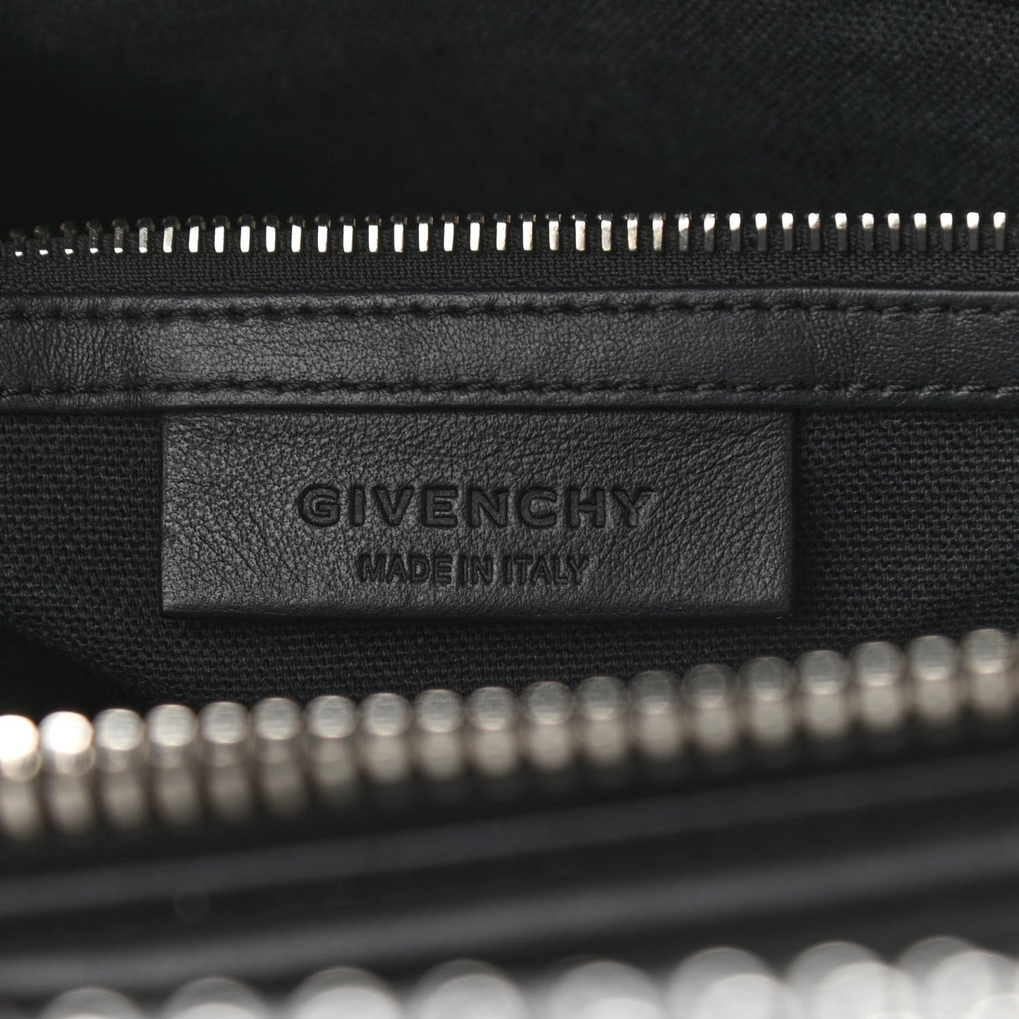 Sugar Goatskin Medium Stud Antigona Black