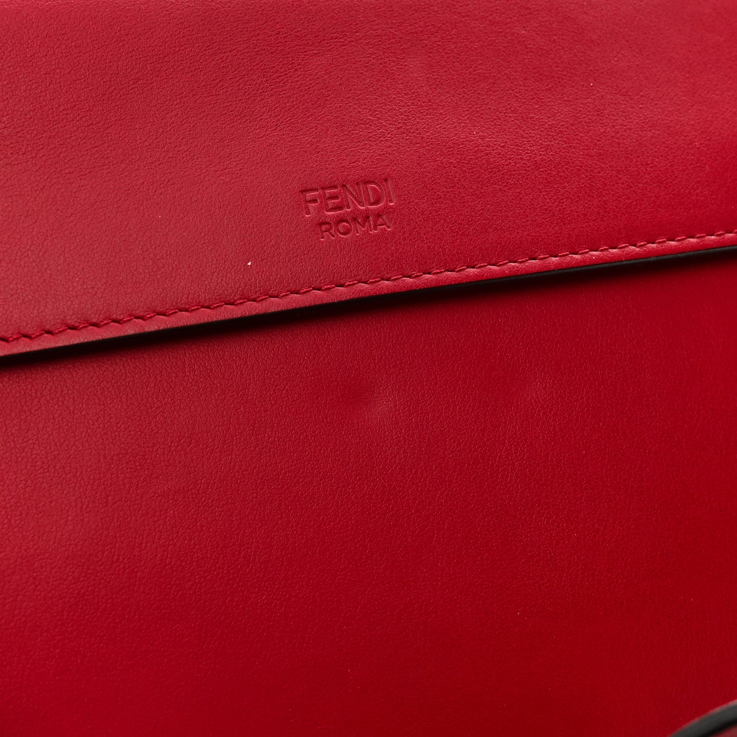Vitello Century F is Fendi Kan I Shoulder Bag Fragola