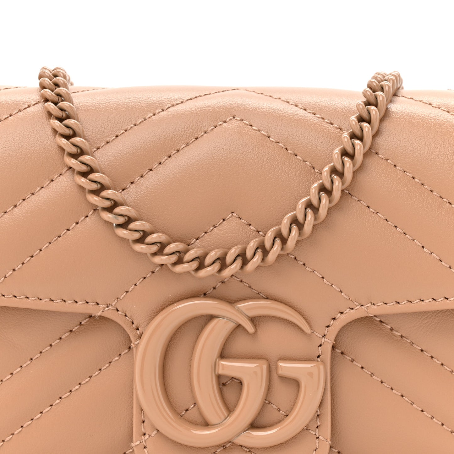 Calfskin Matelasse Monochrome Super Mini GG Marmont Shoulder Bag Camelia