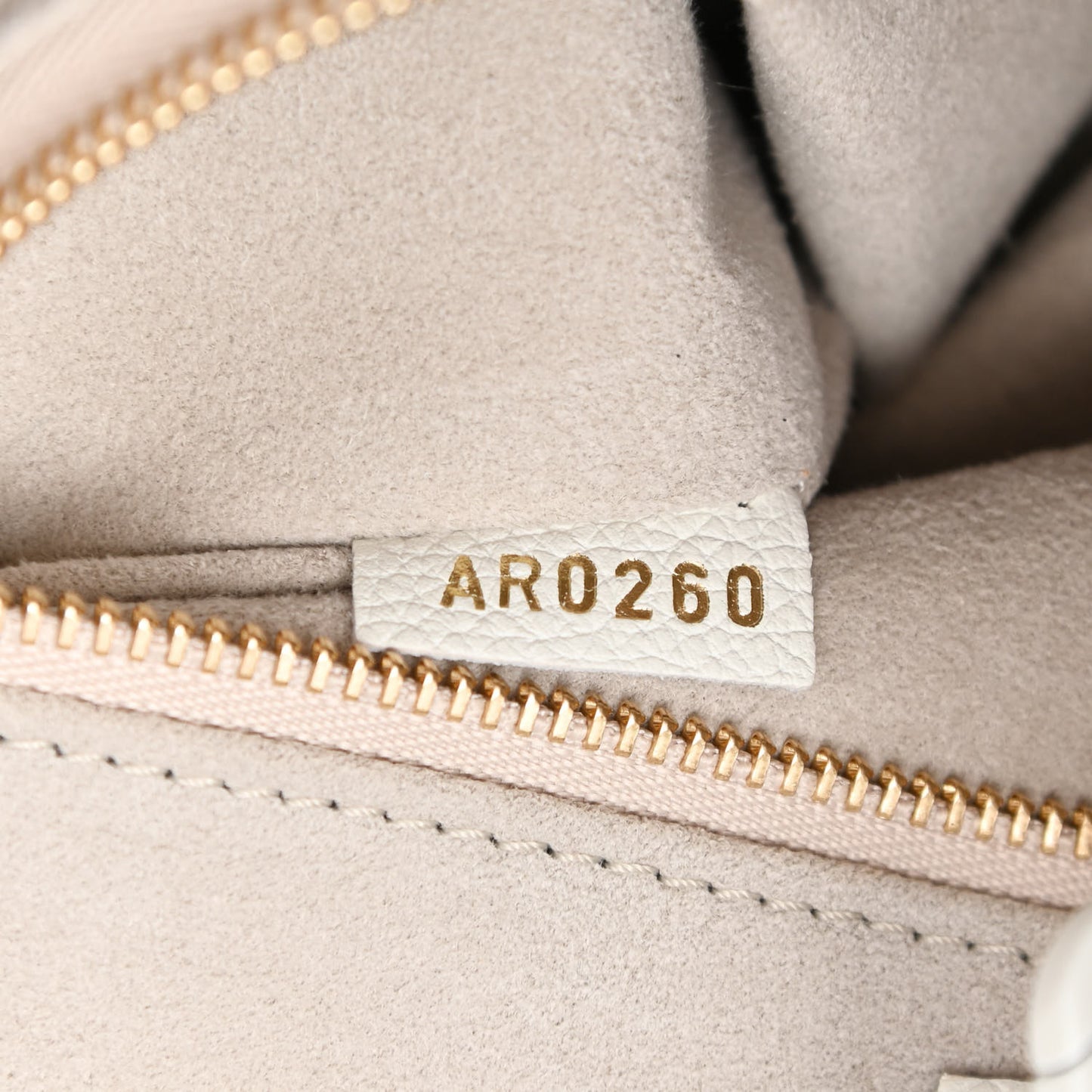 Soft Calfskin Lockme Tote PM White