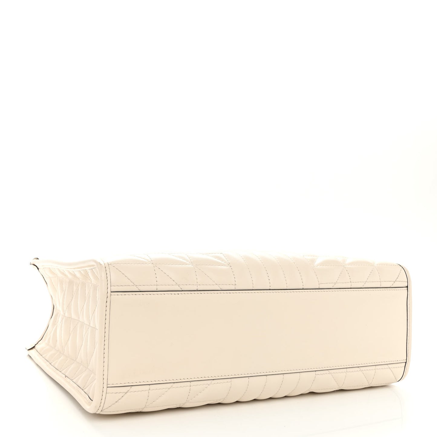 Calfskin Matelasse Aria Medium GG Marmont Shoulder Tote Mystic White