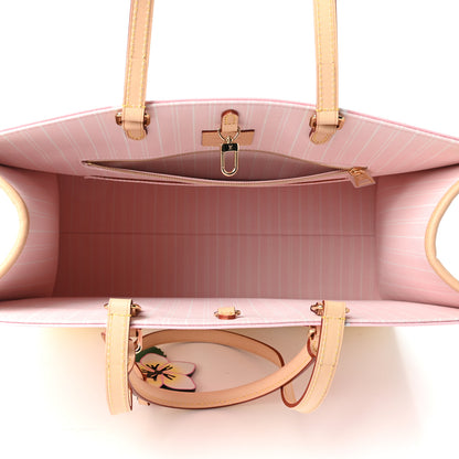 Louis Vuitton Monogram Giant By The Pool Hawaii Onthego GM Light Pink 4 of 8