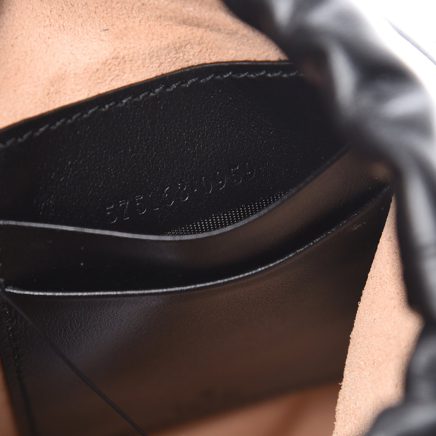 Calfskin Matelasse Mini GG Marmont 2.0 Bucket Bag Black