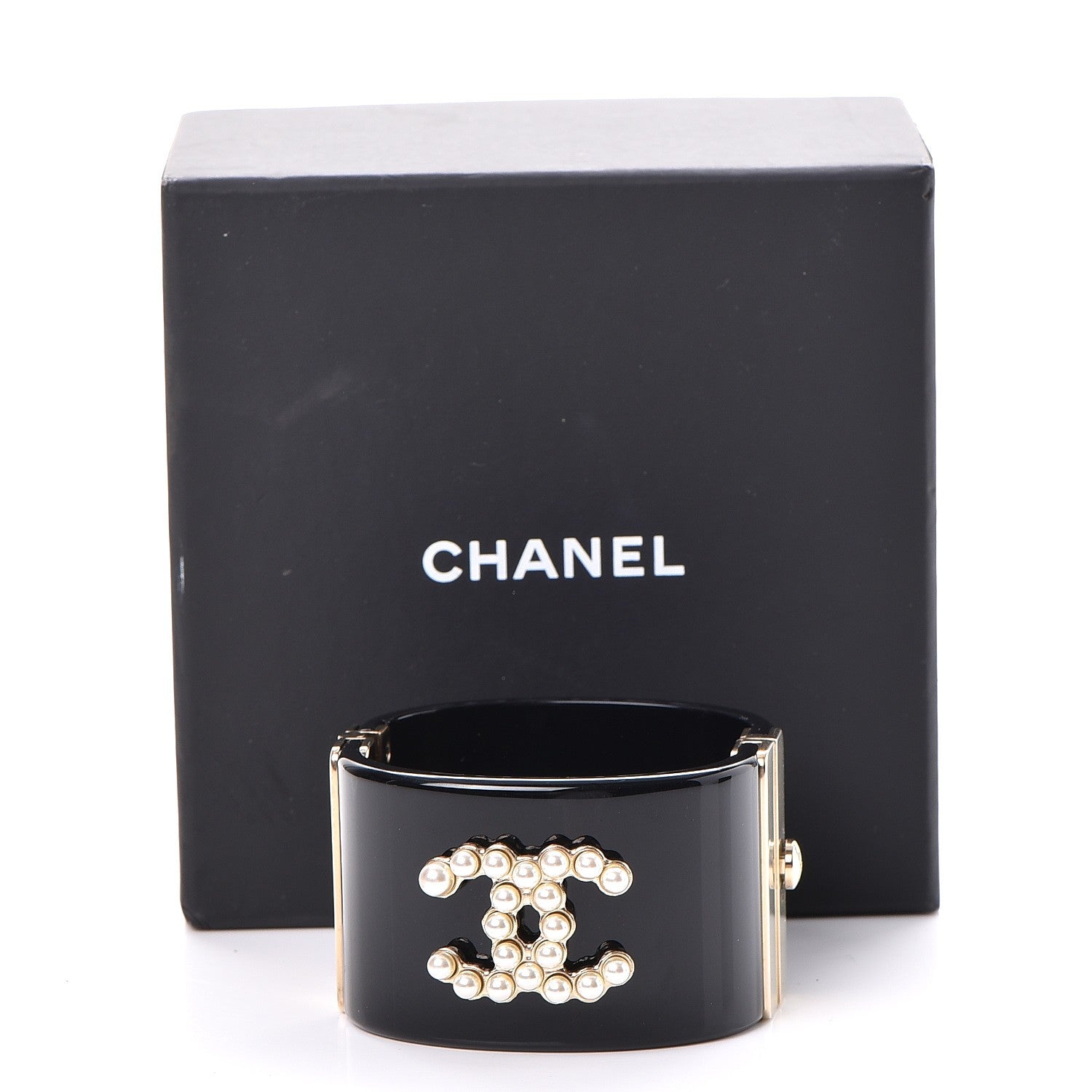 Chanel Resin Pearl CC Cuff Black 6 of 6