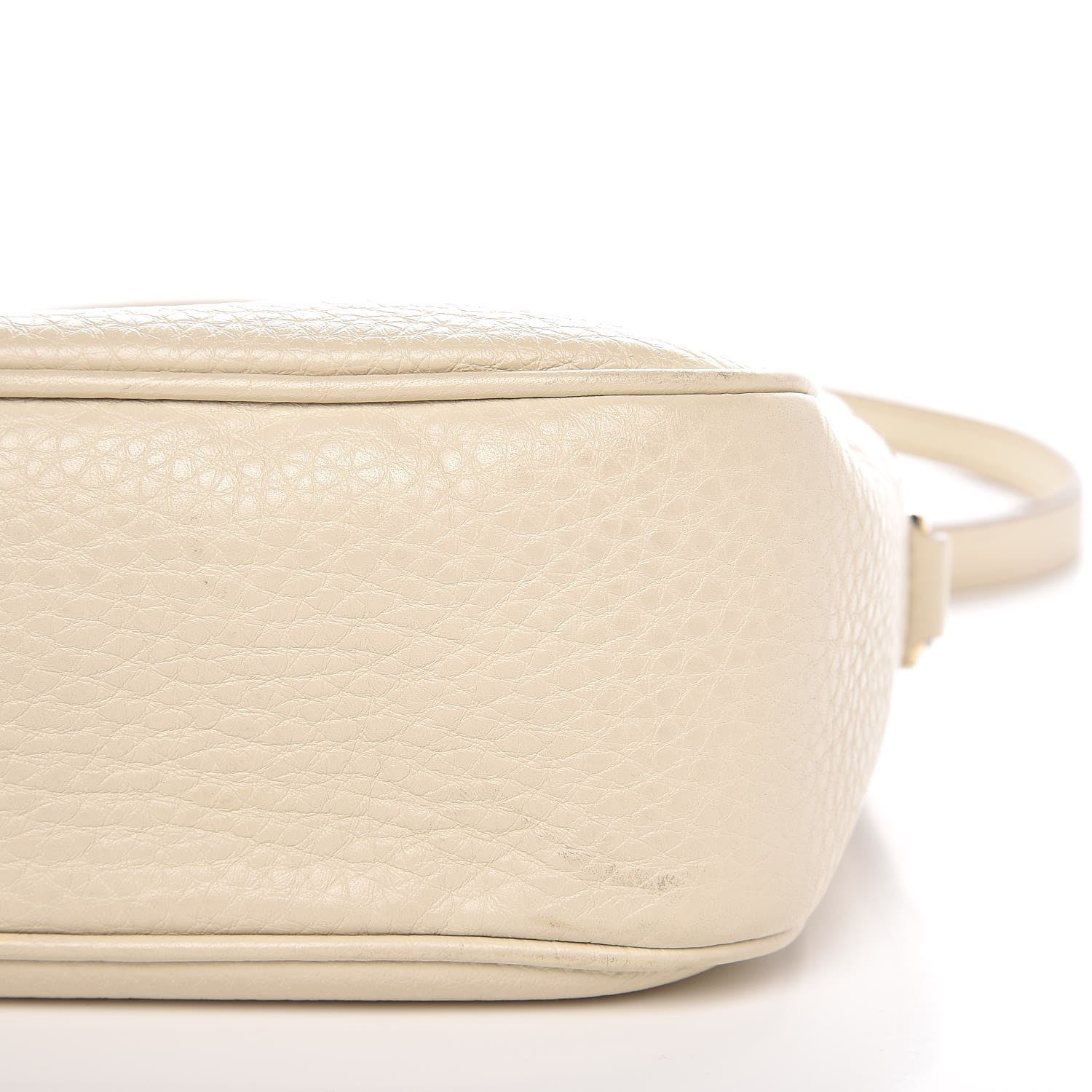 Gucci Pebbled Calfskin Small Soho Disco Bag Off White 9 of 10