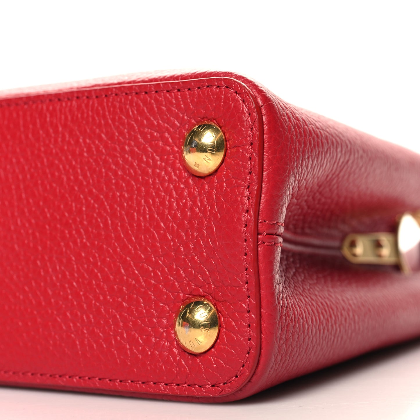 Taurillon Capucines BB Scarlet Red