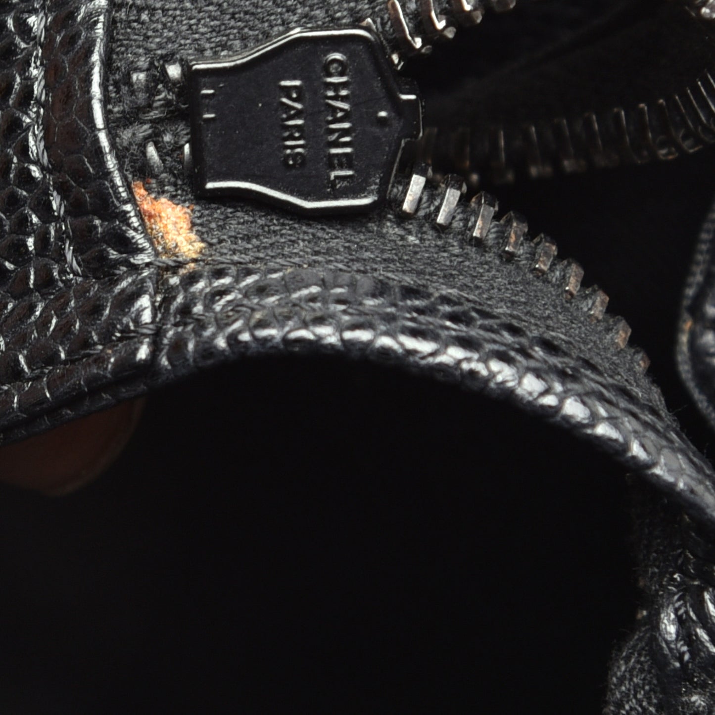 Caviar CC Tote Black