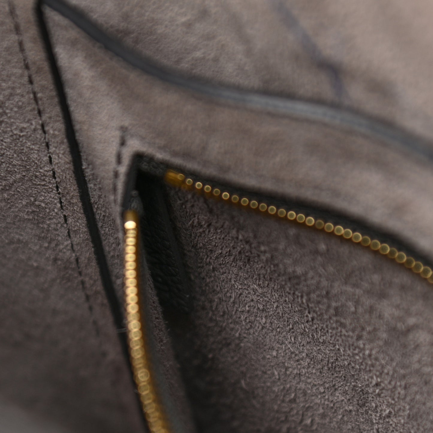 Soft Grained Calfskin Small Sangle Bucket Bag Grey