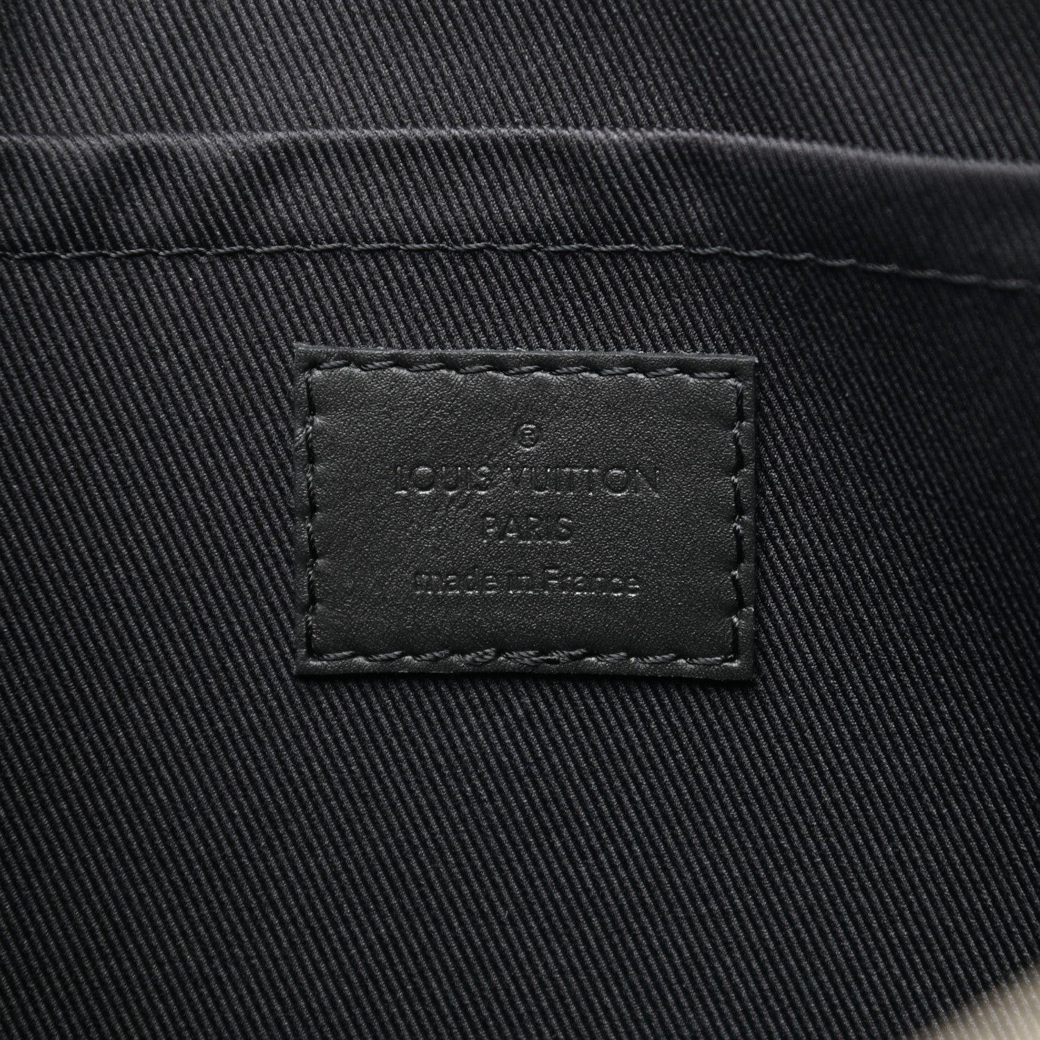 Louis Vuitton Damier Infini Discovery Pochette GM Onyx 7 of 9
