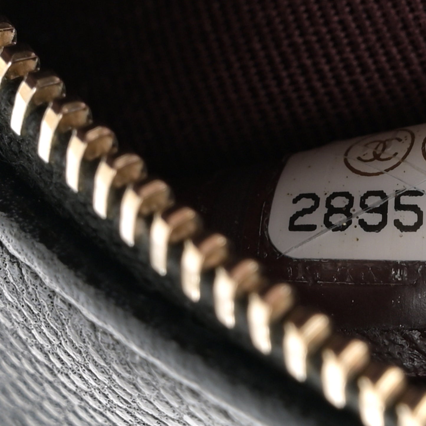 Caviar Quilted Round Clutch With Chain Black