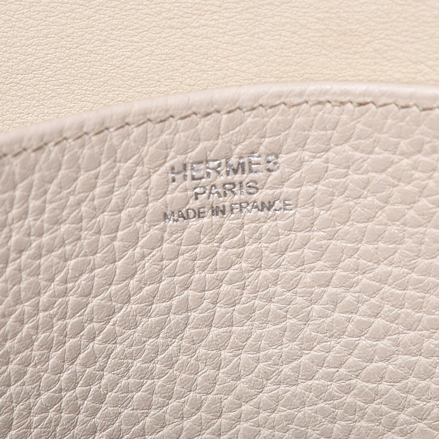 Hermes Taurillon Clemence Halzan 31 GM Craie 7 of 16