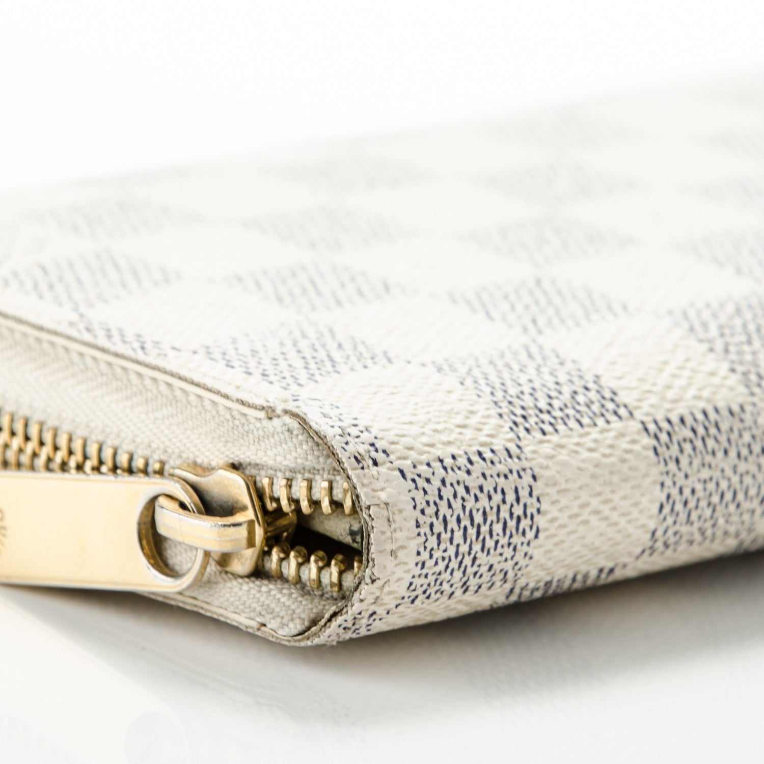 Louis Vuitton Damier Azur Zippy Wallet 6 of 9