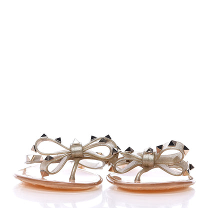 Valentino Garavani PVC Jelly Glitter Rockstud Bow Thong Sandals 40 Oro 2 of 7